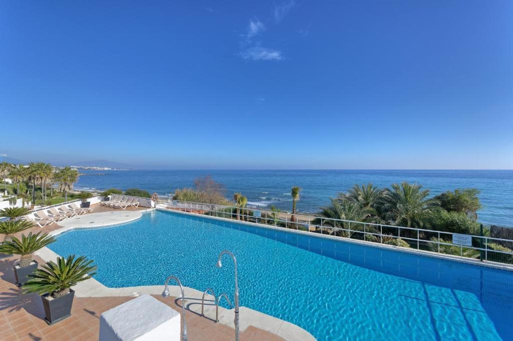 Frontline Beach Apartment - Sinfonia Del Mar Estepona Exteriér fotografie