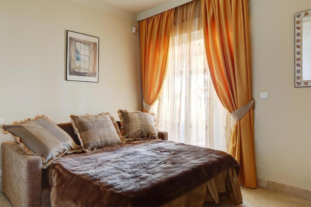 Frontline Beach Apartment - Sinfonia Del Mar Estepona Exteriér fotografie